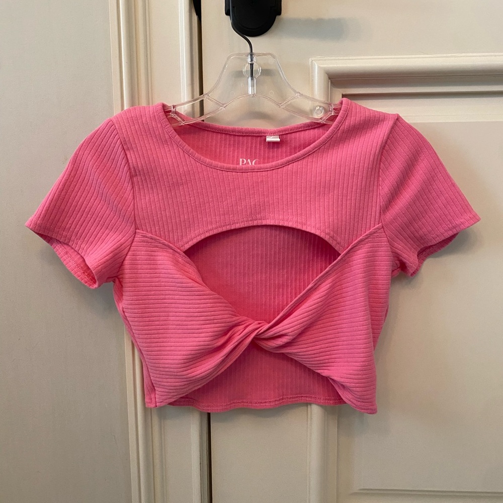 Hot pink pacsun twisted crop top with cutout, paccares crawfish twisted t-shirt - Picture 2 of 4